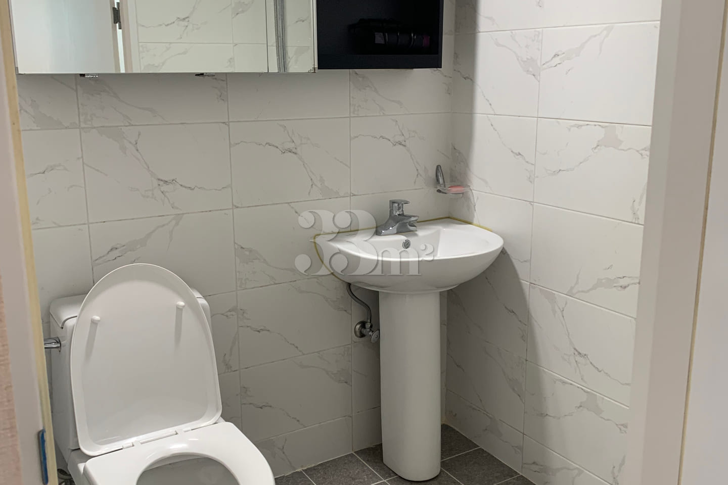 New, fully-furnished apartment in a transport 6th image