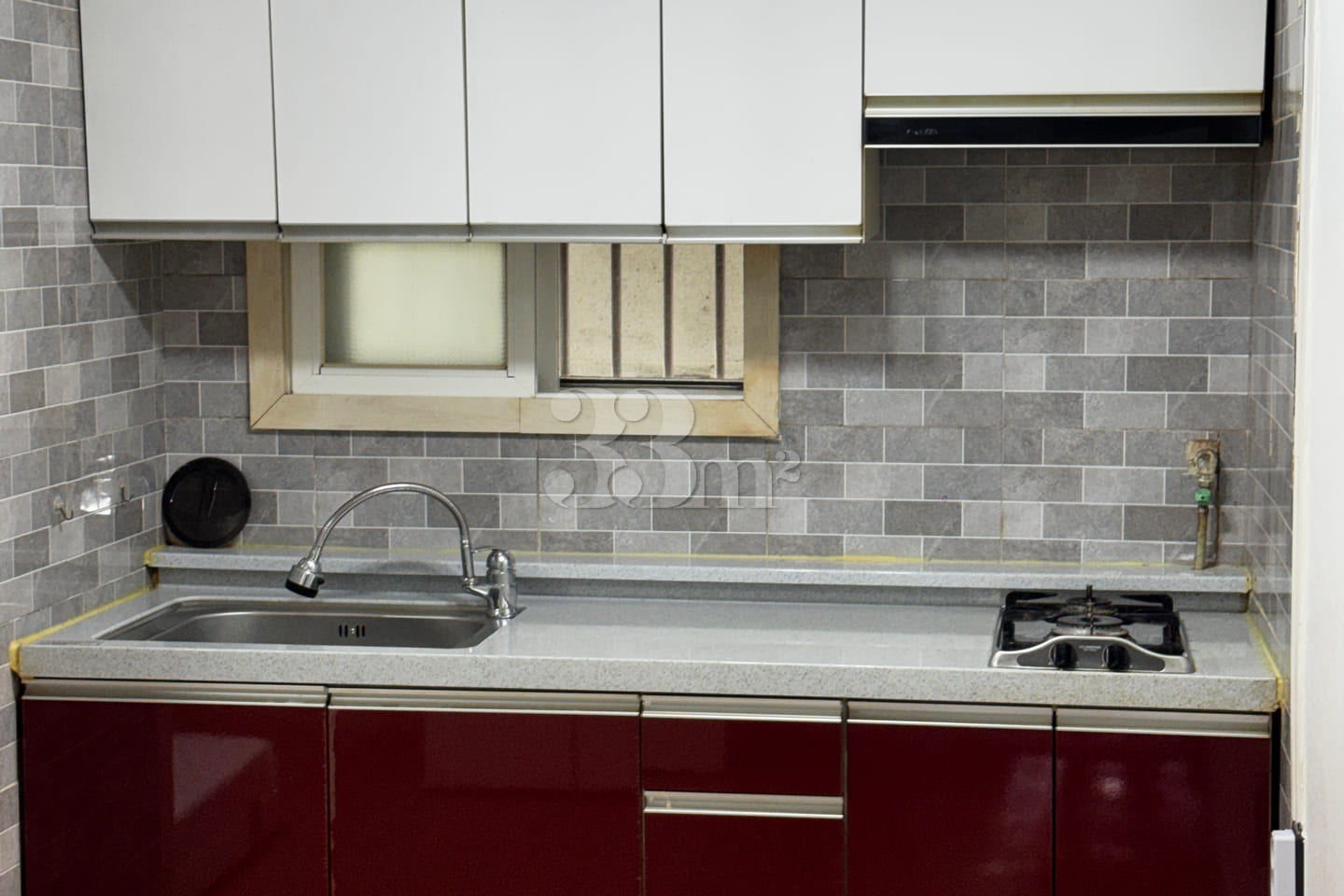 Studio apartment in a quiet residential area. 1th image