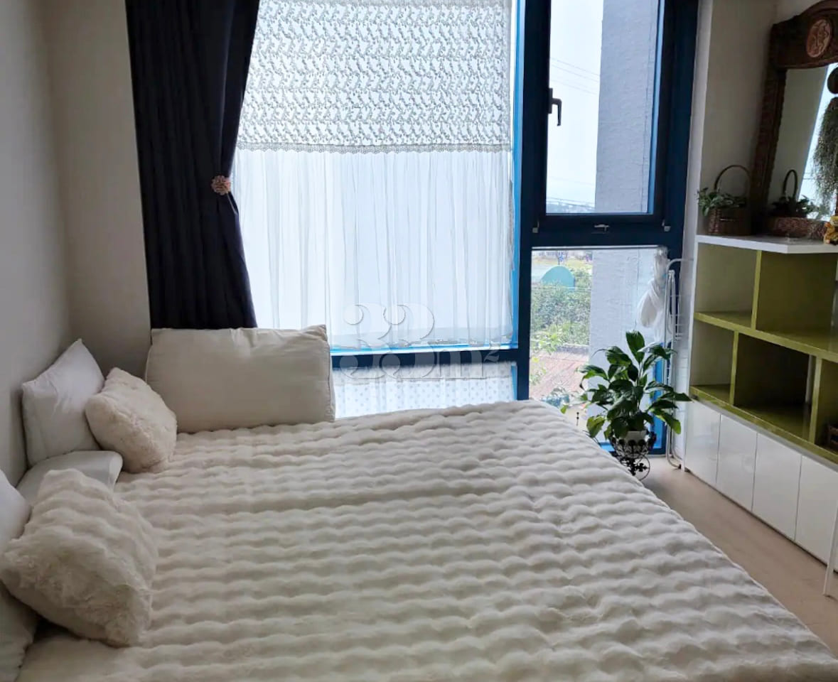 Fully furnished studio apartment in Jungmun w 2th image