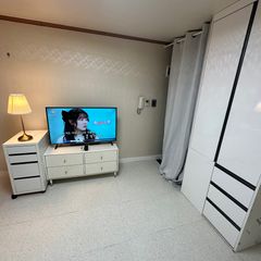 Clean, fully-furnished D near Byeongjeom Stat Unit Image