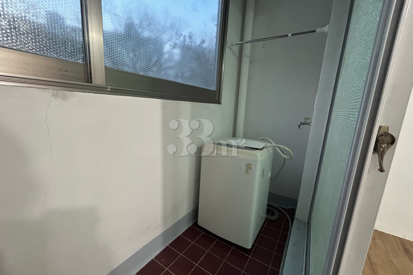 Studio apartment in front of the park 6th image