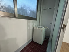 Studio apartment in front of the park 6th image