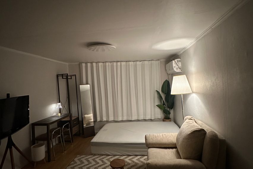 충무로역2분거리/203