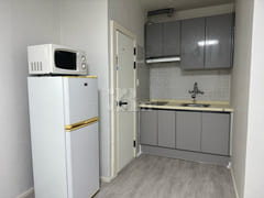 Jeong House, Room 203 5th image