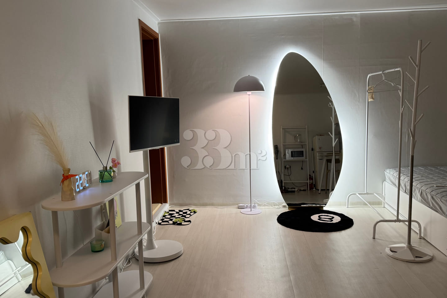 Spacious Studio, 5 Minutes from Hongik Univ. 3th image
