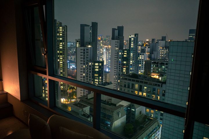 강남역20평복층4인가능 2번째 이미지