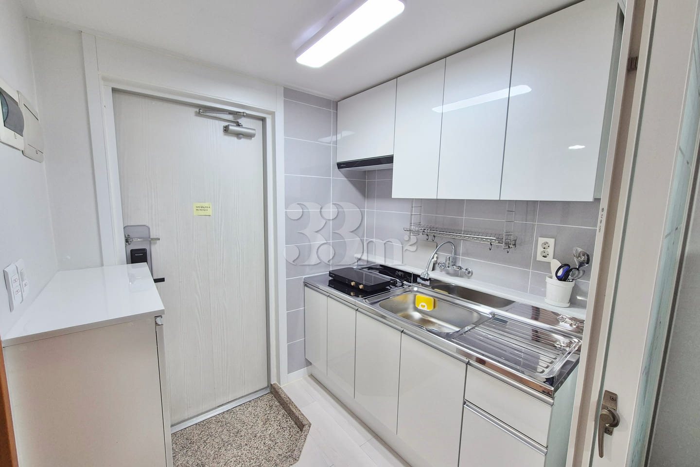 ✨Popular Host: Fully Furnished Unit 203 2th image