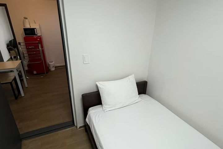 Convenient transportation, quiet, two rooms 7th image