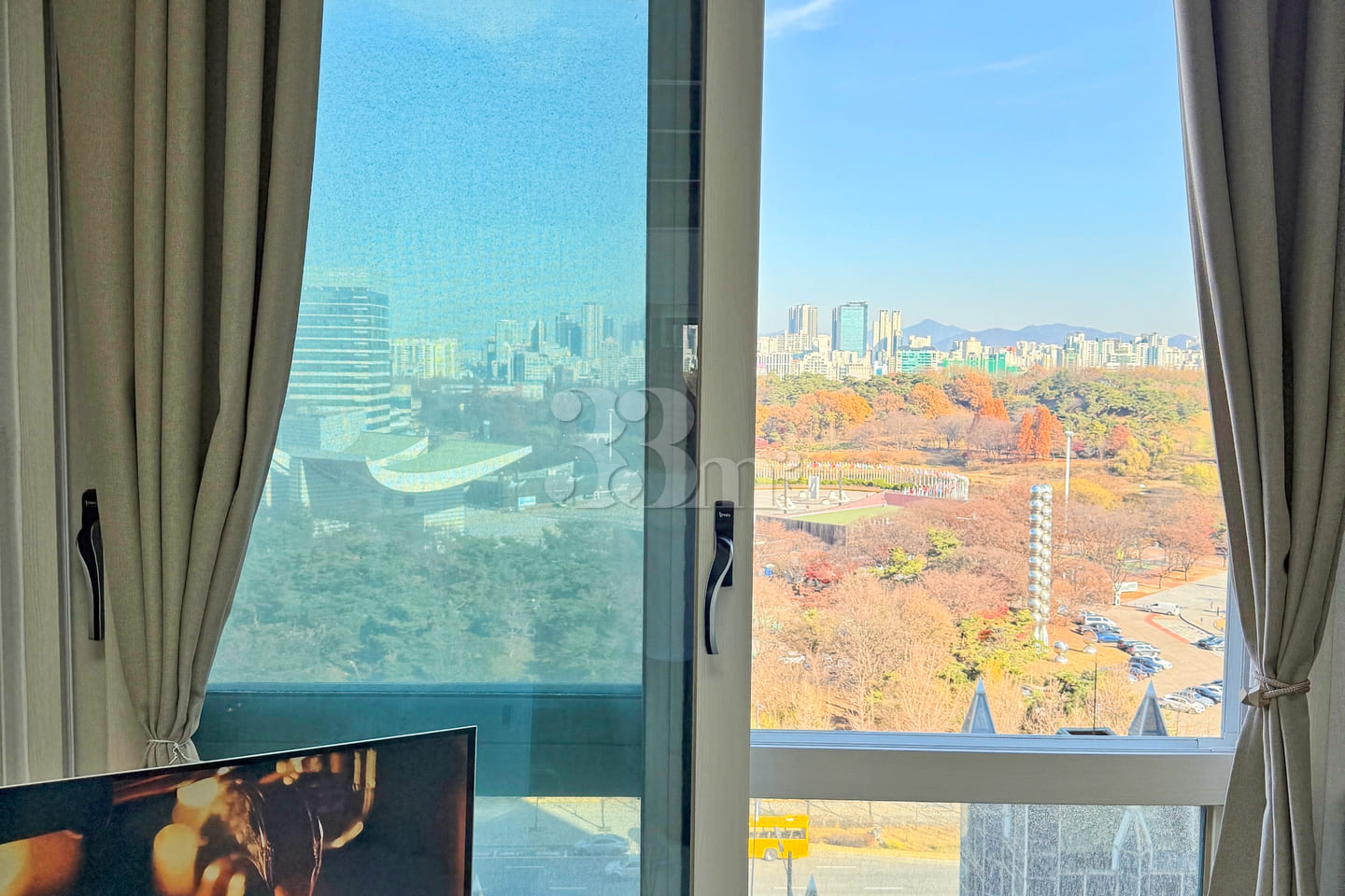 Jamsil ๐งก Neat duplex with Olympic Park view 11th image