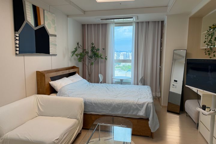 ๐ Open/Executive-style accommodation 1th image
