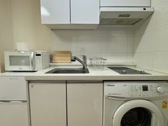 Cozy studio apartment, 2 minutes from Ewha Wo 4th image
