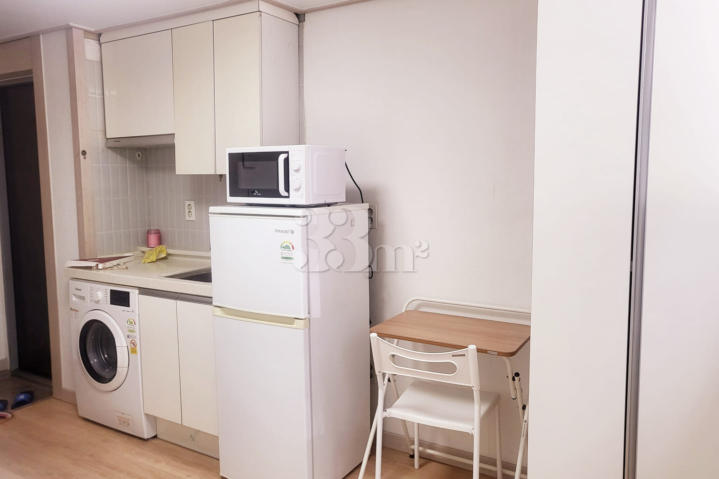 Suyu Station Fully Furnished Unit (B2) 10th image