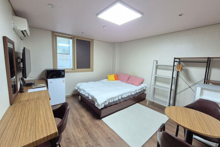 깨끗하고 예쁜큰방 성남 0번째 이미지