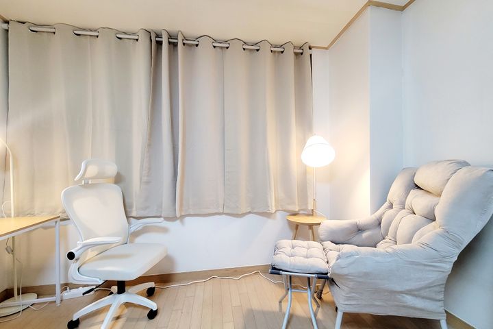 🤵 High-rise view near Sinchon Station (Unit 4th image