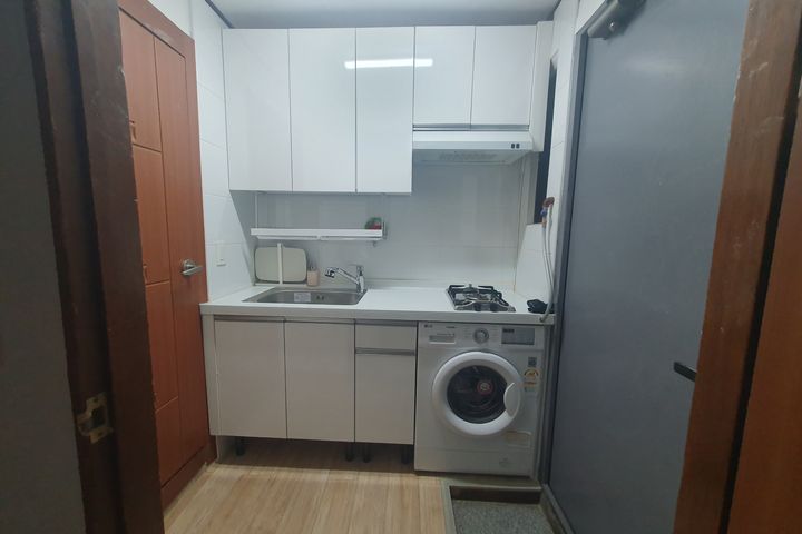 Konkuk University, 3 minutes, spacious and op 6th image