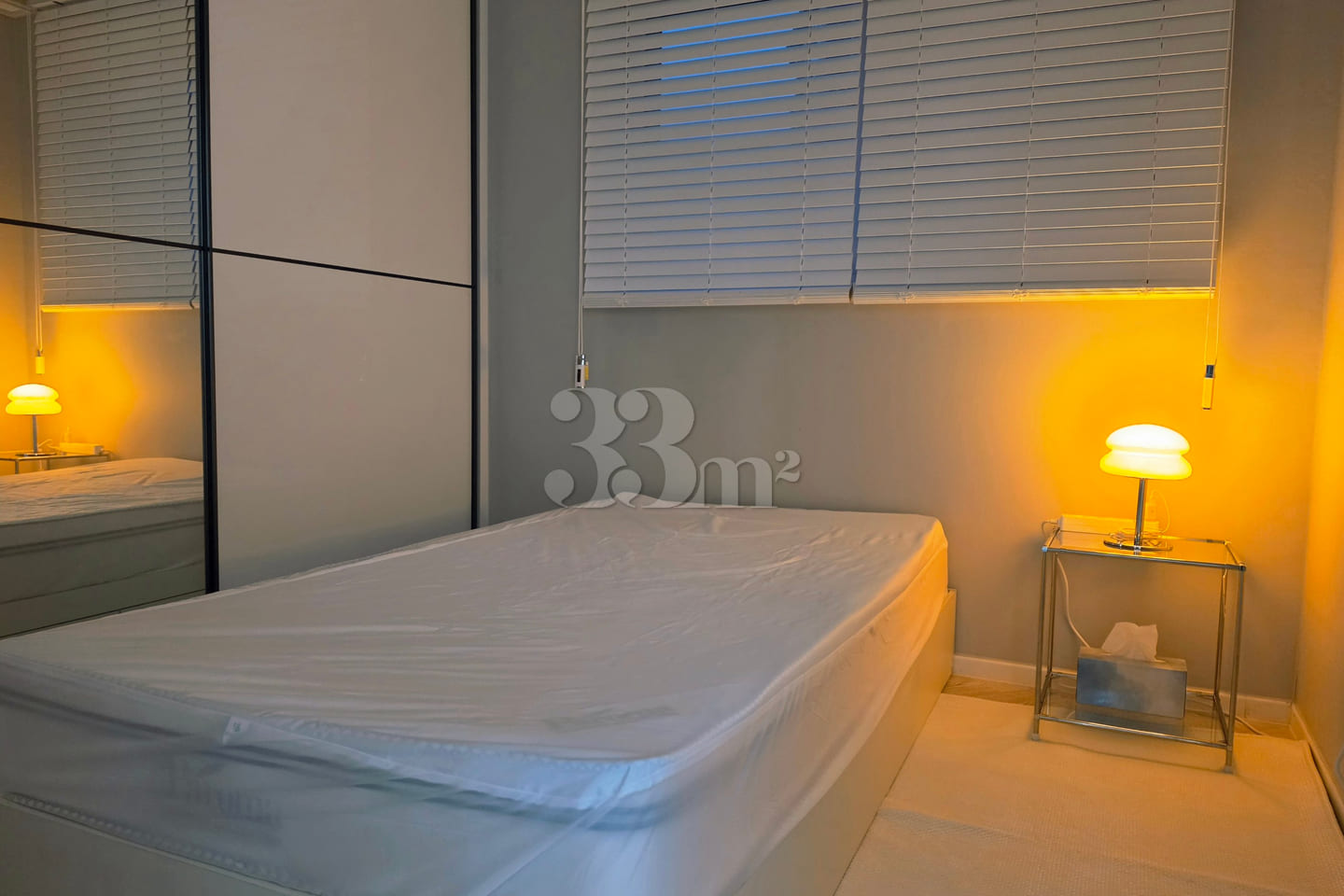 Mid-century room at Geumgok Station 4th image