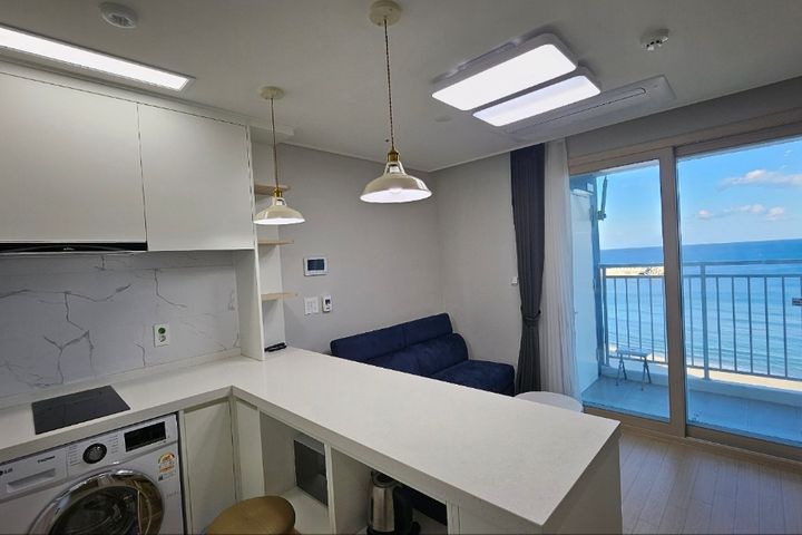 Yangyang Ocean View Fully Furnished 7 0th image