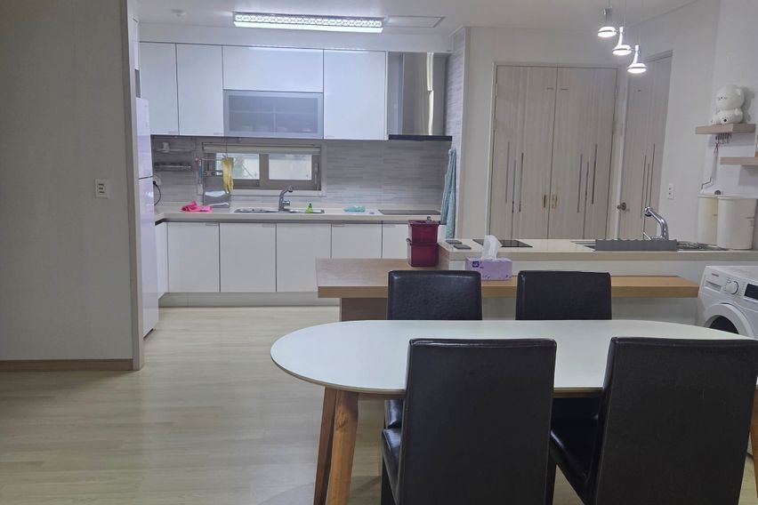 넓고 쾌적하고 조용한집 3번째 이미지