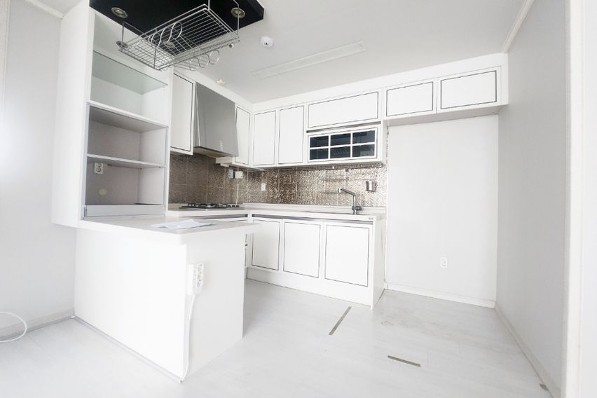 채광가득큰길가🚘방3 3번째 이미지