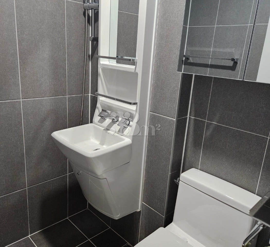 Newly built, fully furnished officetel, 13B 14th image