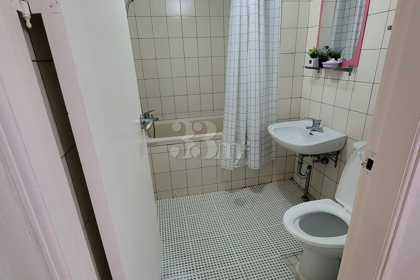 Apartment in Geoje Okpo with 2 bedrooms and a 12th image