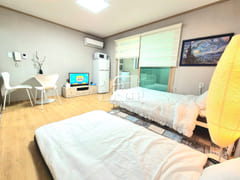 Standard Room 2 14th image