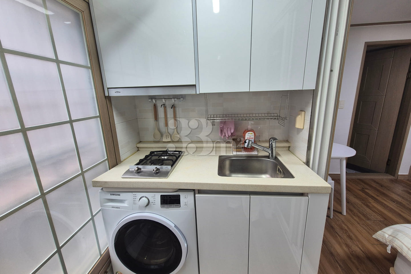 Studio apartment located 1 minute from Hadan  3th image
