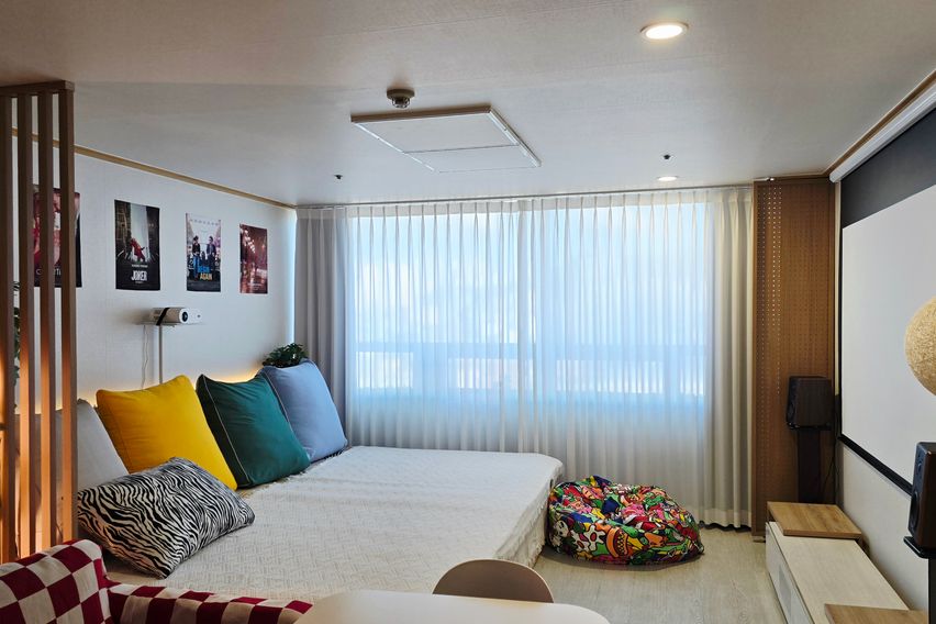 홍대역연결★호텔+멀티룸