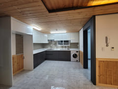 New three-room apartment near Daejeon Station 3th image