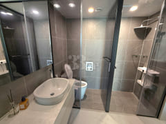 Newly built two-room apartment with Han River 11th image
