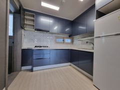 2-bedroom unit in a trendy area of Millak-don 5th image