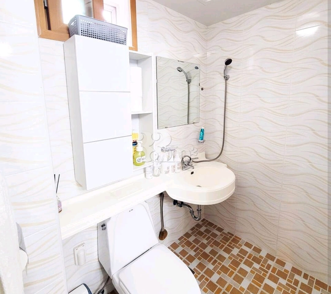 Simple Studio in Mangwon (Unit 203) 17th image