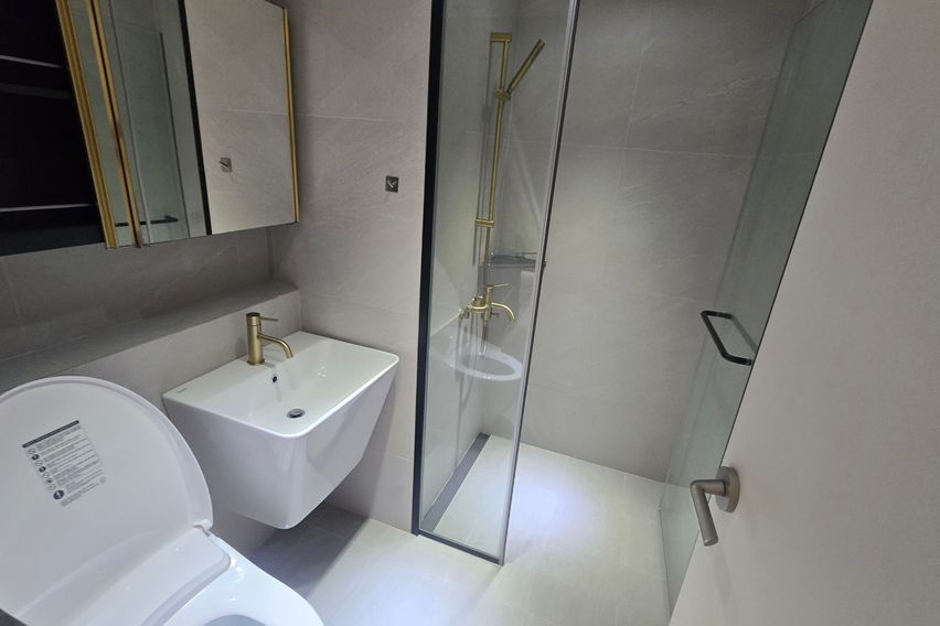 디스커버리 디뷰