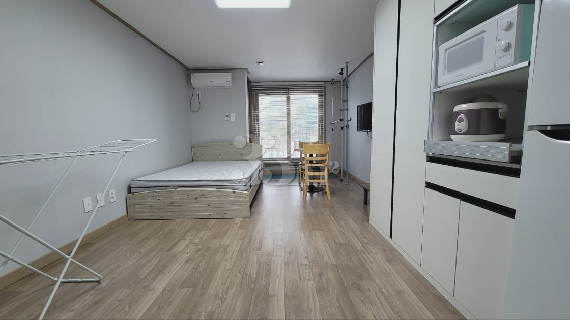 Pine Village, Unit 309 1th image