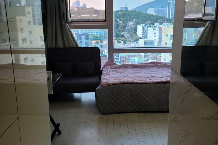 뷰가 좋아요 2번째 이미지