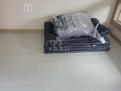 Newly built, fully furnished unit in central 14th image