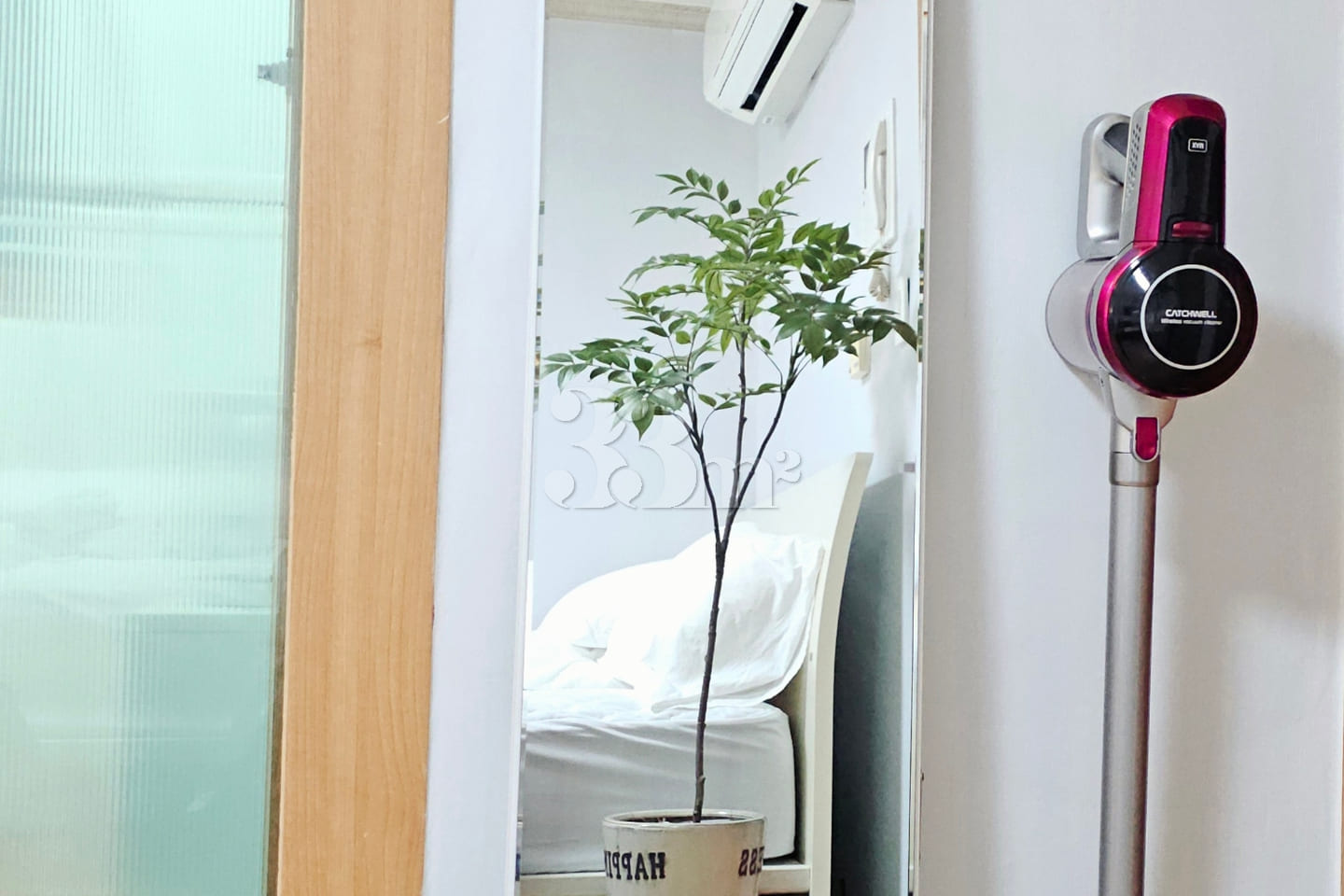 A room with a stylish vibe near Gwangju Cheom 5th image