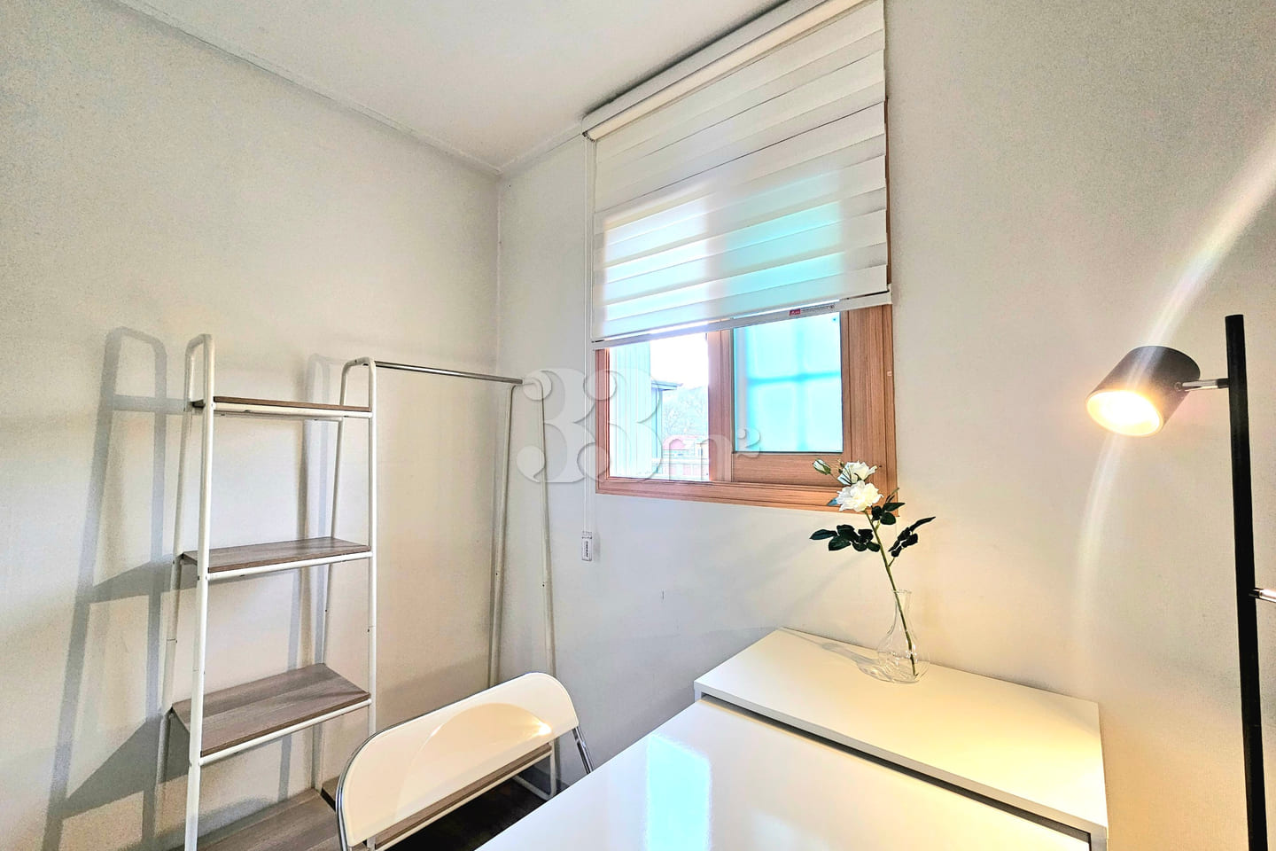 Standalone rooftop unit, 2 minutes from Sungk 5th image