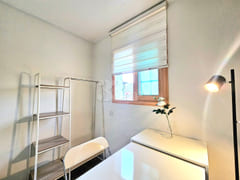 Standalone rooftop unit, 2 minutes from Sungk 5th image