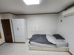 Spacious studio apartment near Busan City Hal 4th image