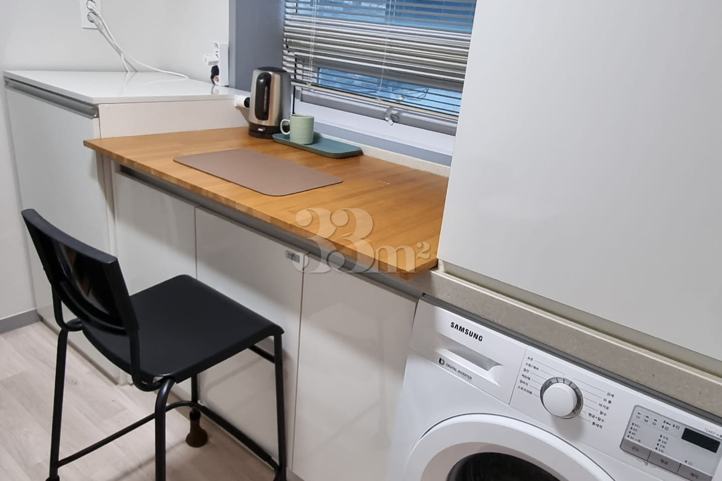 Riverside fully furnished studio, 2nd floor ( 5th image