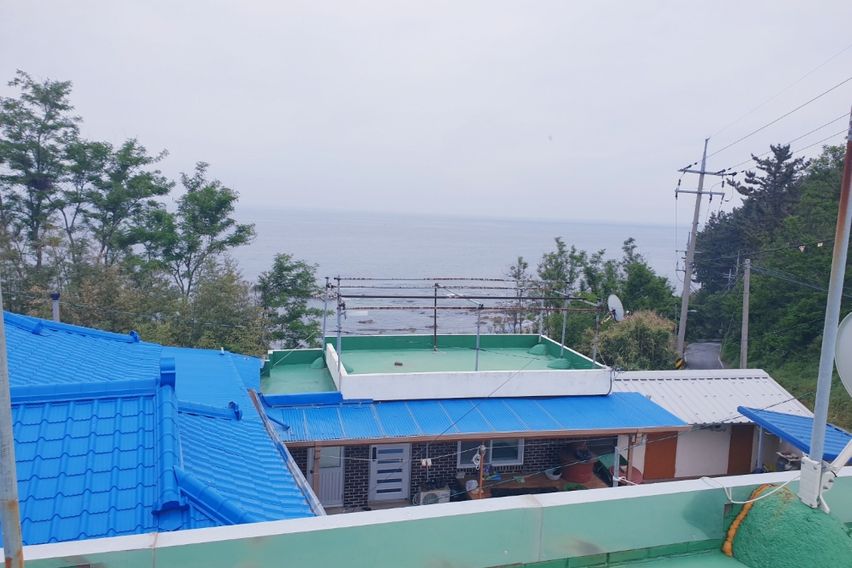 언덕위에 바다풍경 3번째 이미지