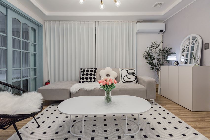 홍대3번출구 2룸1