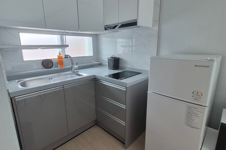 Short-term Rentals in Sacheon City 6th image