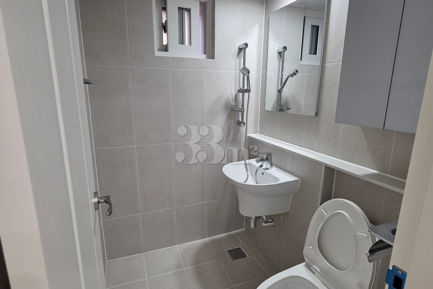 Brand new, fully furnished. 8th image
