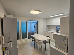 Room C-2 15번째 이미지
