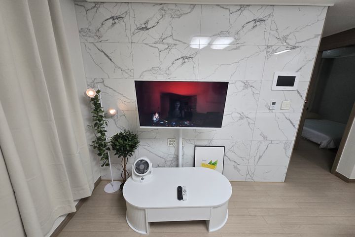 Grand Opening Special 💕 New 2-Bedroom Apartm 1th image