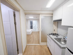 Studio apartment in central Seosan 4th image