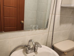 Room 402 6th image