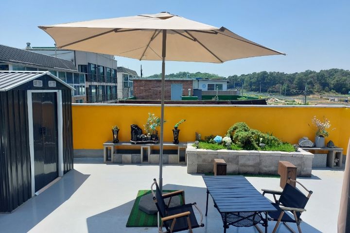My own romantic rooftop hideout 1th image